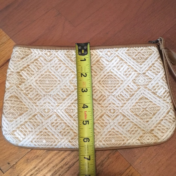Ann Taylor Loft wristlet - Picture 4 of 4